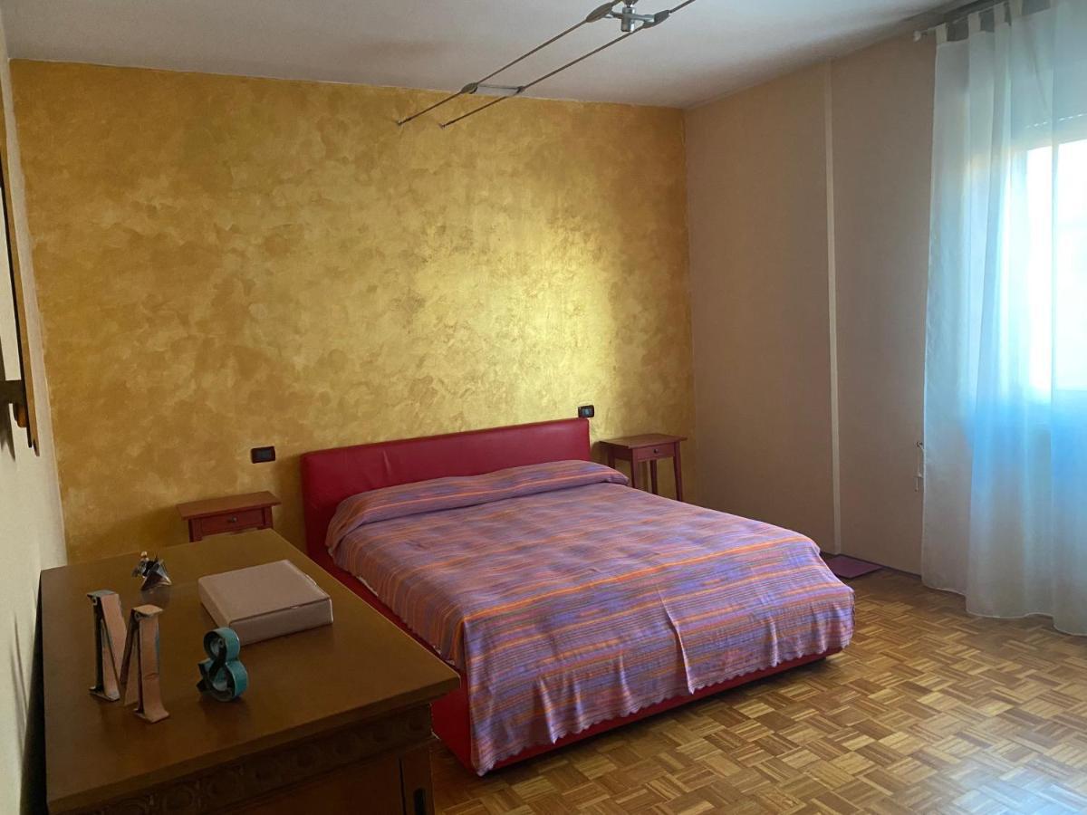 Апартаменты La Casa Di Marta Валеджо-суль-Минчо Экстерьер фото